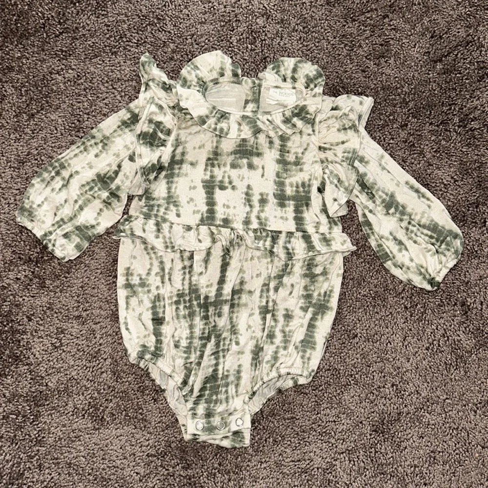 Kate Quinn the woods beechwood bamboo green shibori ruffle bubble 6/12m